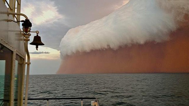 Click to enlarge cyclone narelle