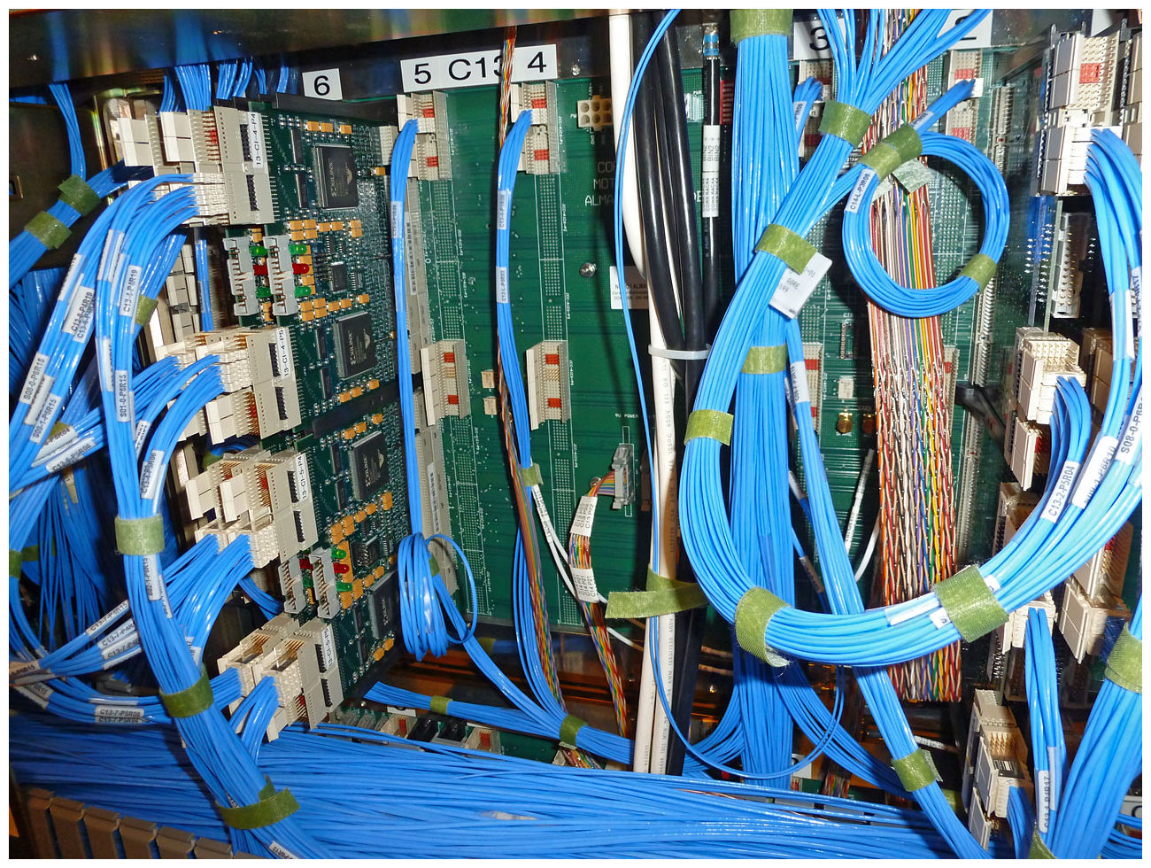 Cabling. Структурированная кабельная система. Провода Дата центр. Маркировка кабеля в ЦОД. РЦ провода.