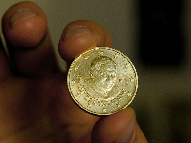 Click to enlarge 50-cent euro coin