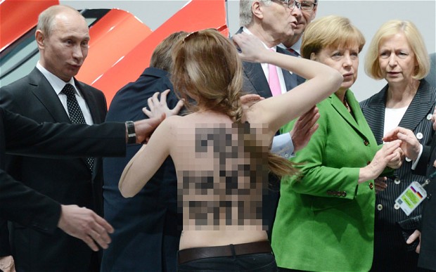 Putin, Femen, Angela Merkel 