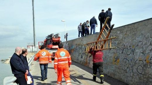 Italian suicide 
