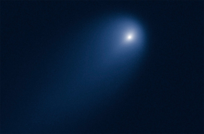 Click to enlarge comet ison hubble