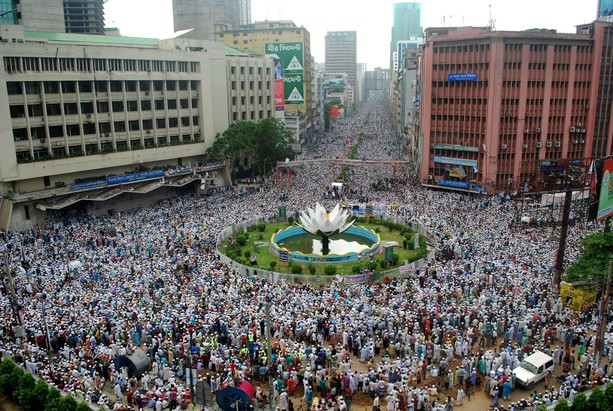 protesters in Bangladesh 