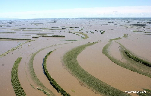 Click to enlarge Heilong River flooding