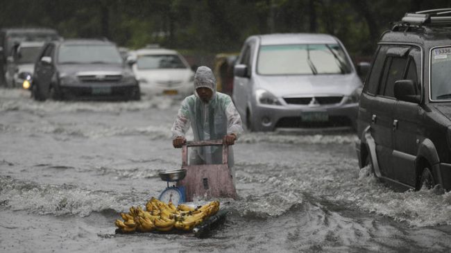 Flooded street in Manila
