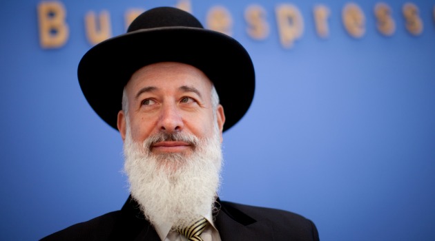Ex-Chief Rabbi Yona Metzger