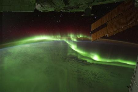 Click to enlarge Aurora Australis
