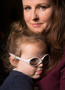 Orla Roche with her mother, <b>Emer Duffy</b>. Orla, 2, fell and cut her forehead <b>...</b> - PROCEDURES_STITCHES_4_blog225