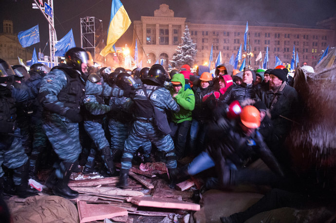 Click to enlarge Riot police in Kiev