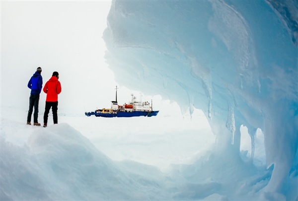  MV Akademik Shokalskiy