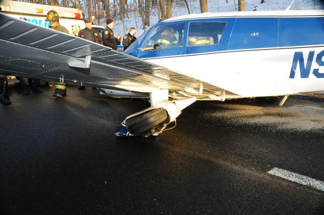 ny plane landing major deegan