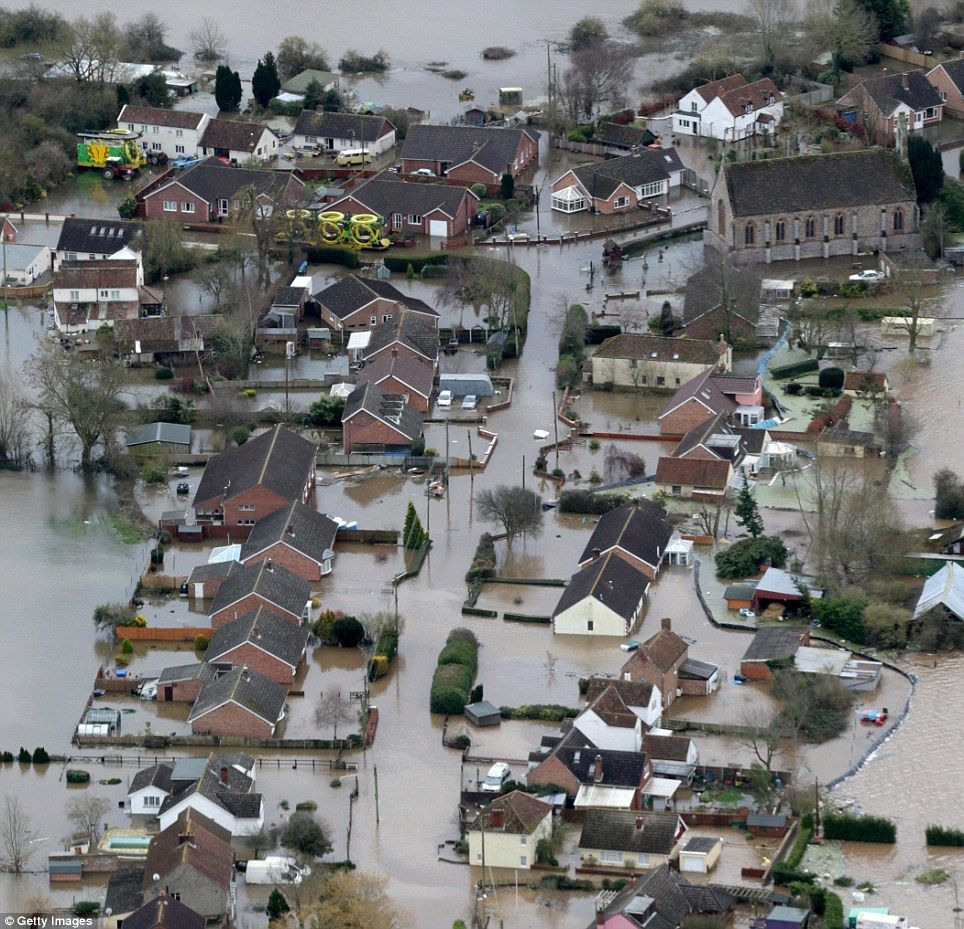 'If you buy a house on a flood plain you know the risks': Environment ...