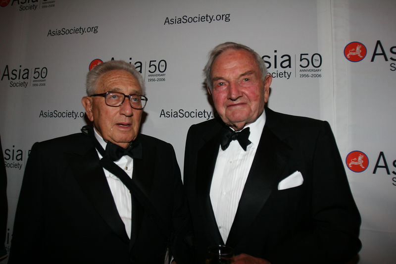 Click to enlarge Kissinger and Davd Rockefeller