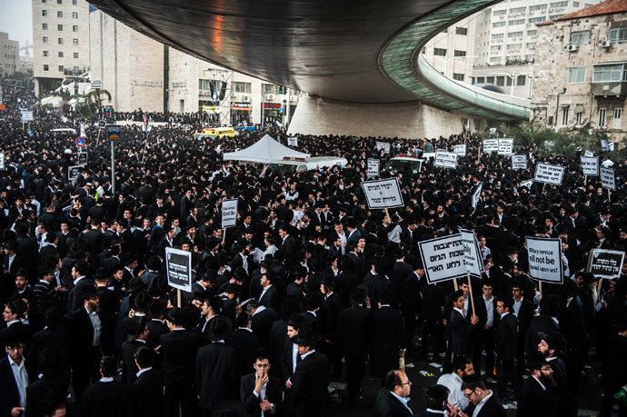Click to enlarge mass prayer vigil