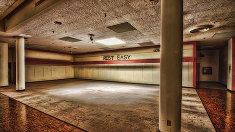 Click to enlarge Crestwood Mall