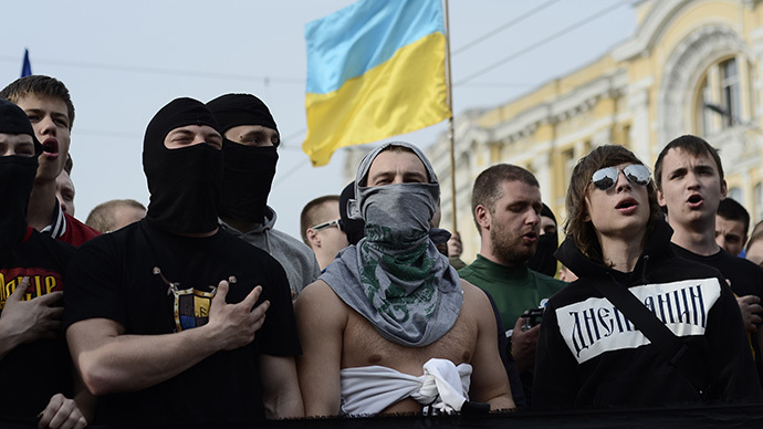 Click to enlarge Ukraine football clash