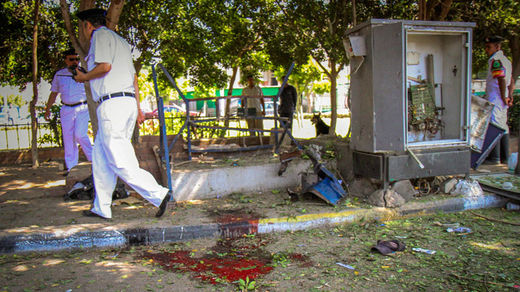 Click to enlarge egypt security officials