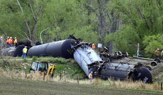 Click to enlarge Crude train derails in Colorado