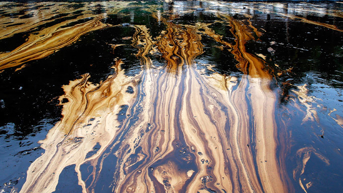 Click to enlarge LA_oil spill
