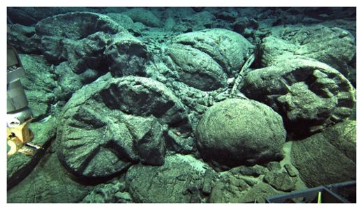Pillow lavas