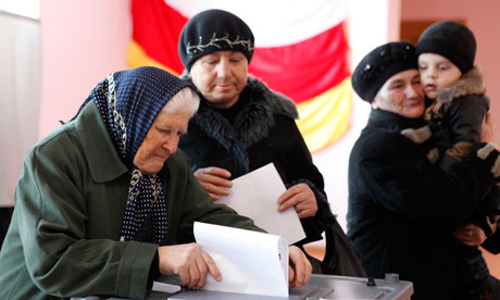 Russians casting votes.