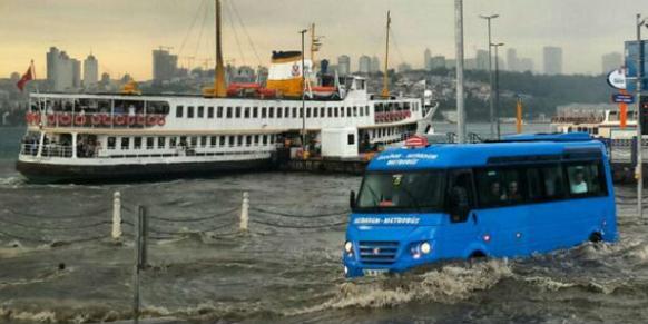 Click to enlarge Istanbul Flooding_1