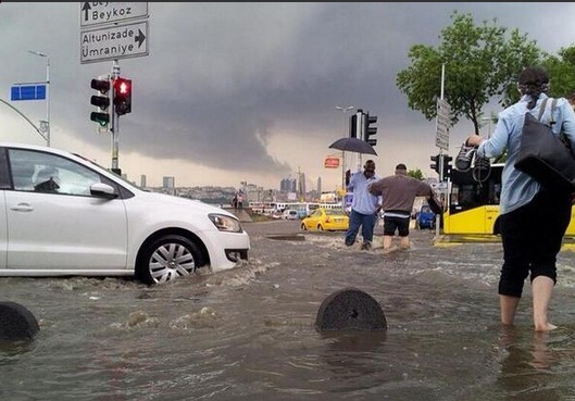 Click to enlarge Istanbul Flooding_2