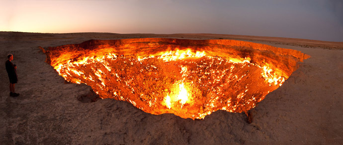 turkmenistan gas crater