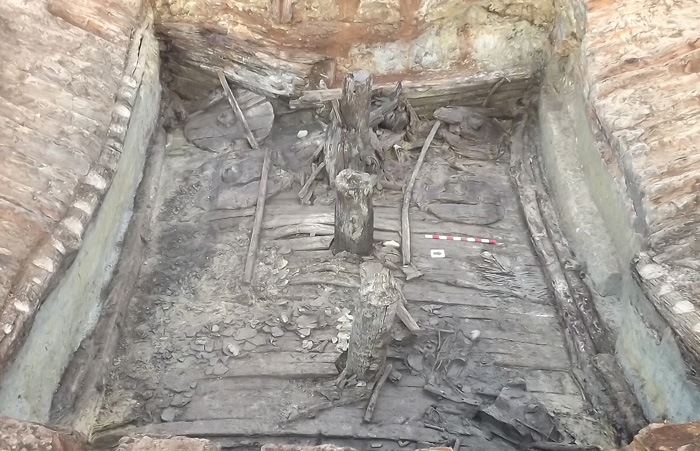 Click to enlarge Chariot