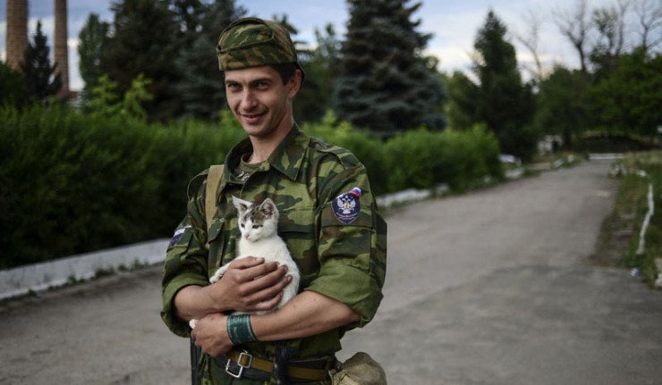 Click to enlarge Novorussiya troop