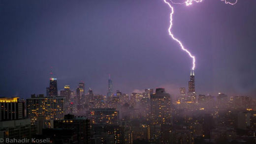 Chicago lightning storm