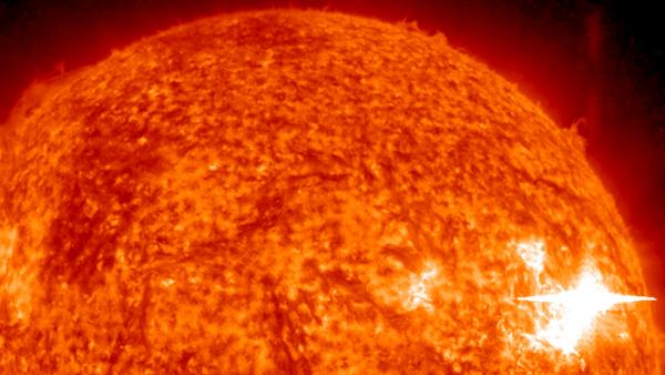 solar flare 2011-06-11