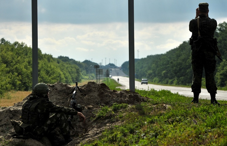 Click to enlarge Ukraine shells Russian border village