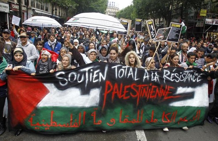 Click to enlarge Anti-Israel demonstration