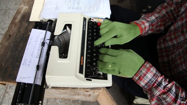 gloves ebola protection