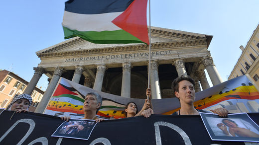 Italians protest Israel