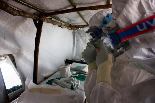 Click to enlarge tent hospital